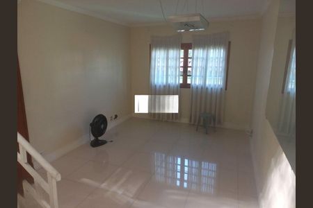 Casa à venda com 136m², 3 quartos e 5 vagas