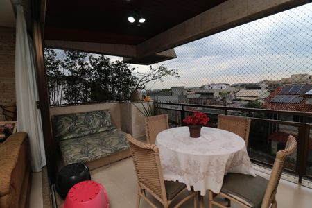 Apartamento à venda com 154m², 4 quartos e 2 vagasSacada Gourmet