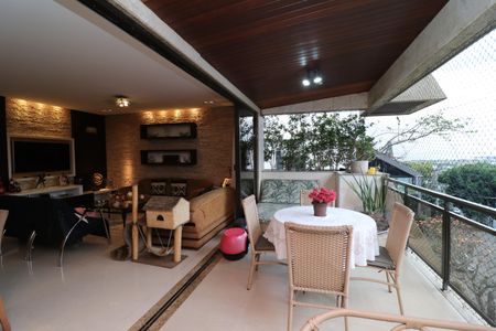 Sacada Gourmet de apartamento à venda com 4 quartos, 154m² em Jardim Guanabara, Rio de Janeiro