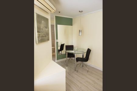 Apartamento à venda com 2 quartos, 55m² em Vila Olímpia, São Paulo