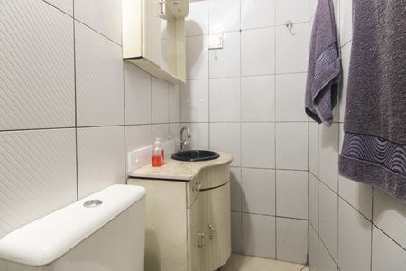 Casa à venda com 268m², 4 quartos e 6 vagas Casa à venda com 268m², 4 quartos e 6 vagasGaragem - Lavabo