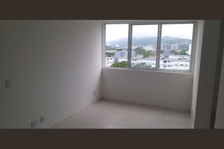 Apartamento à venda com 3 quartos, 74m² em Partenon, Porto Alegre