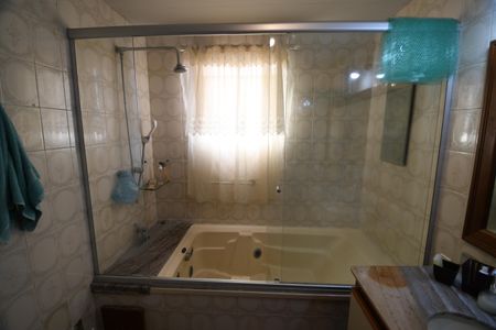 Apartamento à venda com 135m², 3 quartos e 1 vagaBanheiro da Suíte