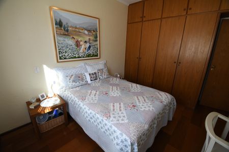 Apartamento à venda com 135m², 3 quartos e 1 vagaQuarto 1