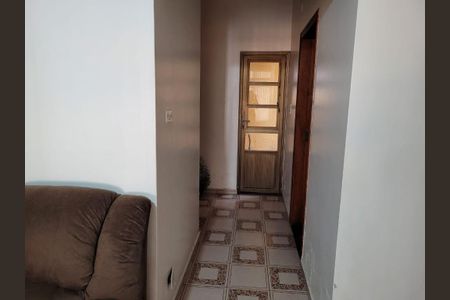 Casa à venda com 326m², 3 quartos e 2 vagasCorredor