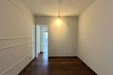 Apartamento à venda com 90m², 2 quartos e 2 vagas Apartamento à venda com 90m², 2 quartos e 2 vagasSala