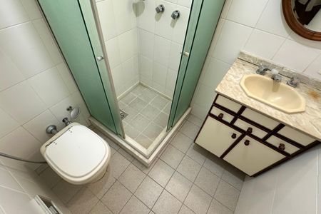 Apartamento à venda com 90m², 2 quartos e 2 vagas Apartamento à venda com 90m², 2 quartos e 2 vagasBanheiro Social