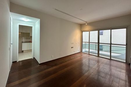 Apartamento à venda com 90m², 2 quartos e 2 vagas Apartamento à venda com 90m², 2 quartos e 2 vagasSala