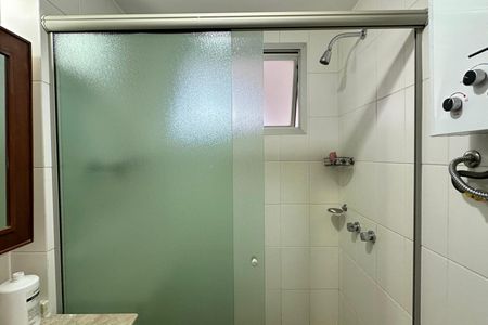 Apartamento à venda com 90m², 2 quartos e 2 vagas Apartamento à venda com 90m², 2 quartos e 2 vagasBanheiro da Suíte