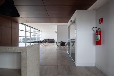 Apartamento para alugar com 45m², 2 quartos e 1 vaga Apartamento para alugar com 45m², 2 quartos e 1 vagaÁrea comum - Salão de festas