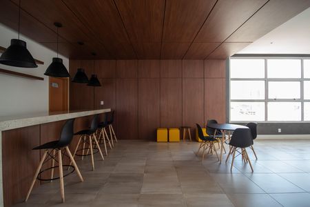 Apartamento para alugar com 45m², 2 quartos e 1 vaga Apartamento para alugar com 45m², 2 quartos e 1 vagaÁrea comum - Salão de festas