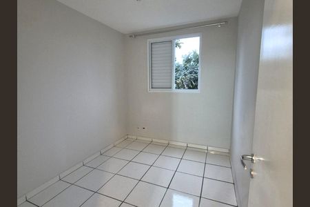 Quarto 3 de apartamento para alugar com 3 quartos, 61m² em Jardim Santo André, Santo André