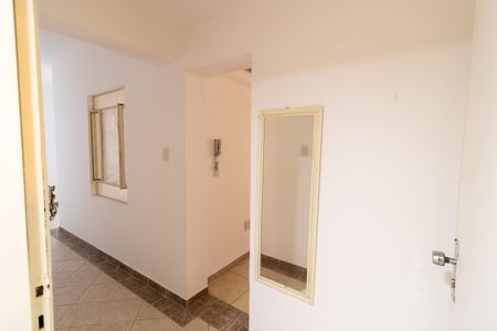 Entrada de apartamento à venda com 3 quartos, 106m² em Santana, Porto Alegre