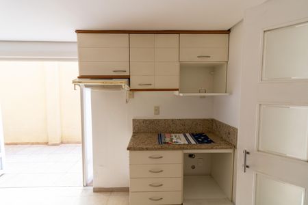 Apartamento à venda com 106m², 3 quartos e sem vaga Apartamento à venda com 106m², 3 quartos e sem vagaCozinha