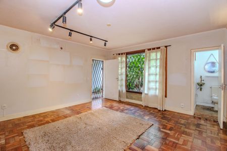 Sala de apartamento à venda com 2 quartos, 60m² em Bela Vista, Porto Alegre