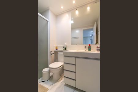 Apartamento à venda com 68m², 2 quartos e 1 vaga Apartamento à venda com 68m², 2 quartos e 1 vagaBanheiro da Suíte