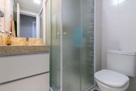 Apartamento à venda com 68m², 2 quartos e 1 vaga Apartamento à venda com 68m², 2 quartos e 1 vagaBanheiro Social