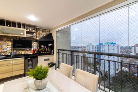 Apartamento à venda com 68m², 2 quartos e 1 vaga Apartamento à venda com 68m², 2 quartos e 1 vagaVaranda Gourmet