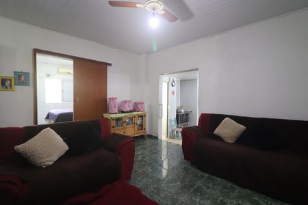 Casa à venda com 600m², 3 quartos e 5 vagasSala casa 01