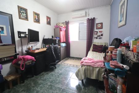 Casa à venda com 600m², 3 quartos e 5 vagasQuarto 02 casa 01