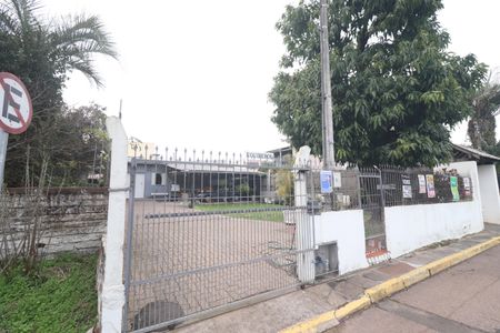 Casa à venda com 600m², 3 quartos e 5 vagasFachada 