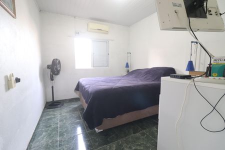 Casa à venda com 600m², 3 quartos e 5 vagasQuarto casa 01