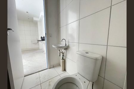 Apartamento à venda com 47m², 2 quartos e sem vagaBanheiro