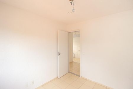 Quarto 2 de apartamento para alugar com 2 quartos, 50m² em Senador Vasconcelos, Rio de Janeiro