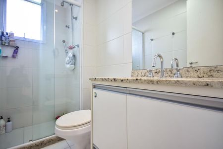 Apartamento à venda com 223m², 4 quartos e 4 vagasBanheiro da Suíte 3