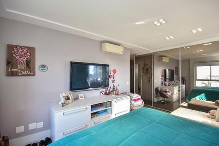 Apartamento à venda com 223m², 4 quartos e 4 vagasSuíte 4