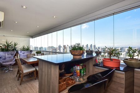 Varanda de apartamento à venda com 4 quartos, 223m² em Vila Morumbi, São Paulo