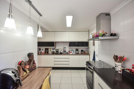 Apartamento à venda com 223m², 4 quartos e 4 vagasCozinha
