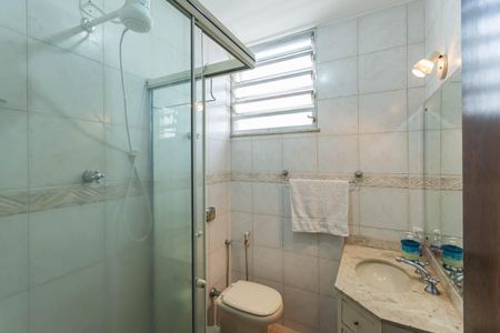Apartamento à venda com 125m², 4 quartos e 1 vaga Apartamento à venda com 125m², 4 quartos e 1 vagaBanheiro 1