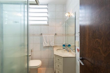 Apartamento à venda com 125m², 4 quartos e 1 vaga Apartamento à venda com 125m², 4 quartos e 1 vagaBanheiro 1