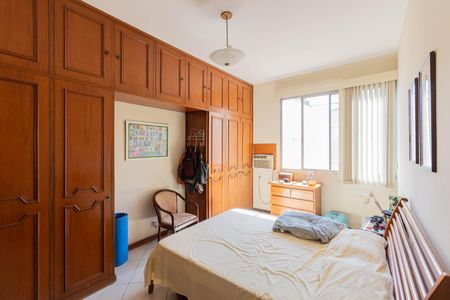 Apartamento à venda com 125m², 4 quartos e 1 vaga Apartamento à venda com 125m², 4 quartos e 1 vagaSuíte