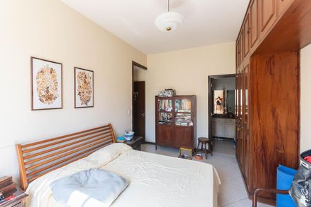 Apartamento à venda com 125m², 4 quartos e 1 vaga Apartamento à venda com 125m², 4 quartos e 1 vagaSuíte