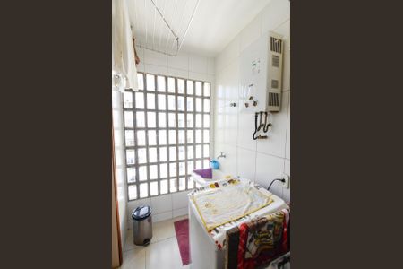 Apartamento à venda com 68m², 2 quartos e 1 vagaÁrea de Serviço