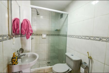 Apartamento à venda com 68m², 2 quartos e 1 vagaBanheiro Social