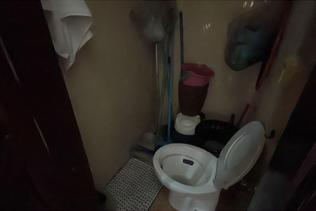 Apartamento para alugar com 250m², 3 quartos e 3 vagas Apartamento para alugar com 250m², 3 quartos e 3 vagasBanheiro de serviço