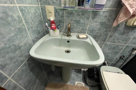 Apartamento para alugar com 250m², 3 quartos e 3 vagas Apartamento para alugar com 250m², 3 quartos e 3 vagasBanheiro