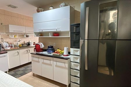Apartamento para alugar com 250m², 3 quartos e 3 vagas Apartamento para alugar com 250m², 3 quartos e 3 vagasCozinha