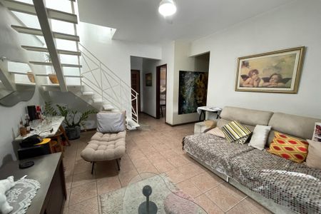 Sala de apartamento para alugar com 3 quartos, 250m² em Jardim 25 de Agosto, Duque de Caxias