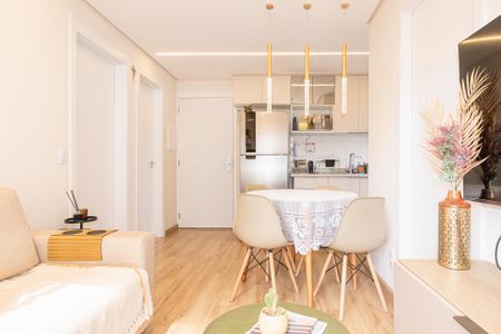 Sala/Cozinha de apartamento à venda com 2 quartos, 37m² em Vila Olímpia, São Paulo