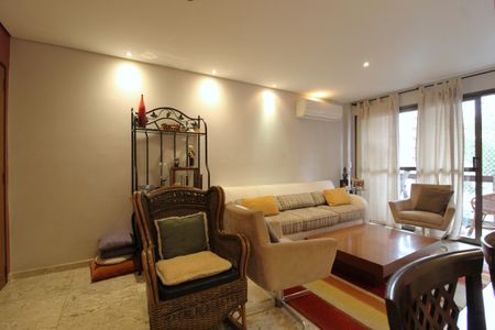 Apartamento para alugar com 103m², 3 quartos e 2 vagasSala