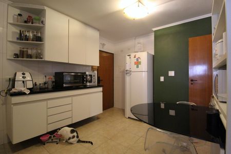 Apartamento para alugar com 103m², 3 quartos e 2 vagasCozinha