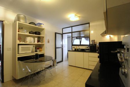 Apartamento para alugar com 103m², 3 quartos e 2 vagasCozinha