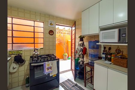 Casa à venda com 143m², 4 quartos e 2 vagasCozinha