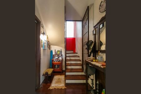 Casa à venda com 143m², 4 quartos e 2 vagasCorredor