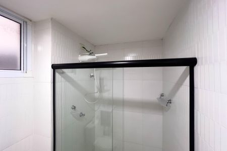 Apartamento à venda com 44m², 2 quartos e 1 vaga Apartamento à venda com 44m², 2 quartos e 1 vagaBanheiro