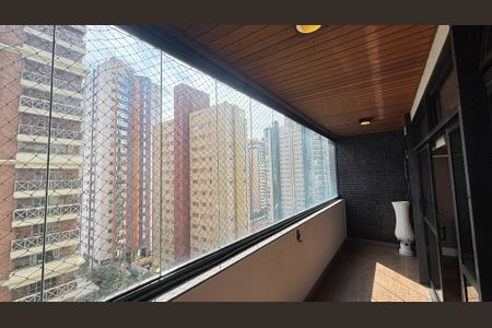 Apartamento à venda com 270m², 4 quartos e 3 vagasVaranda da Sala